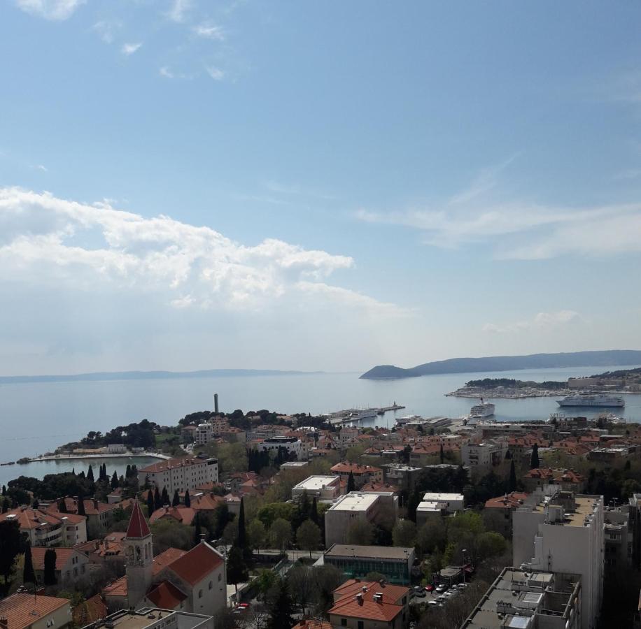 Apartment Penthouse Ema Split Bagian luar foto