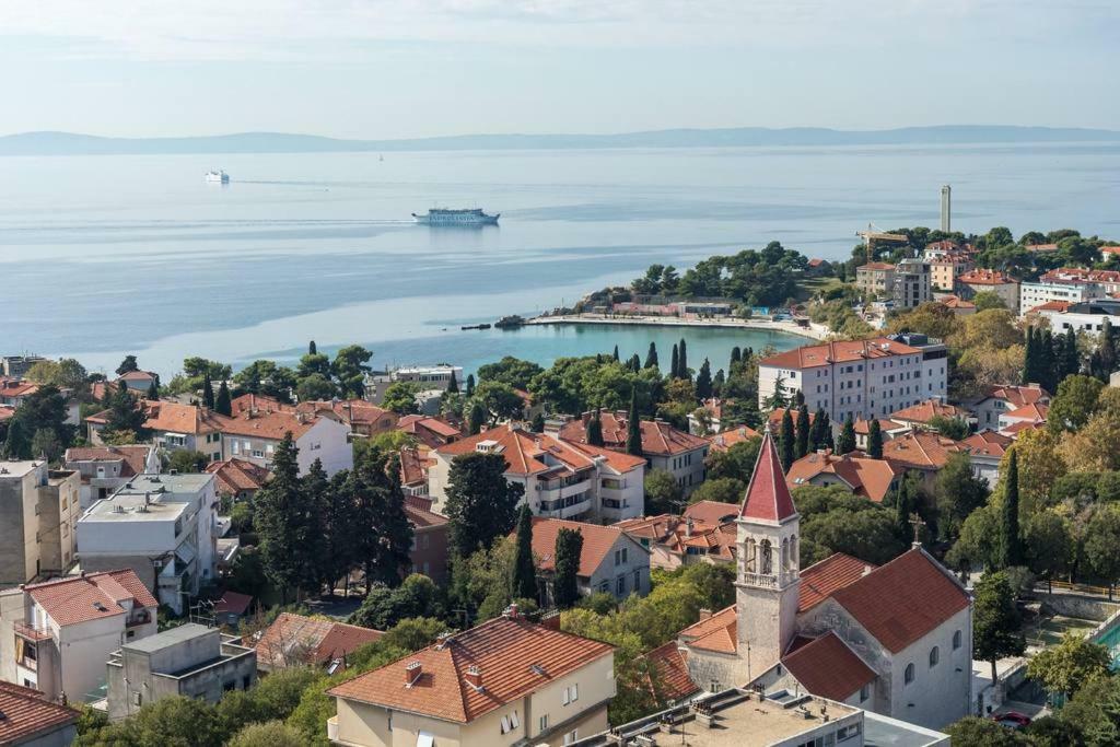 Apartment Penthouse Ema Split Bagian luar foto